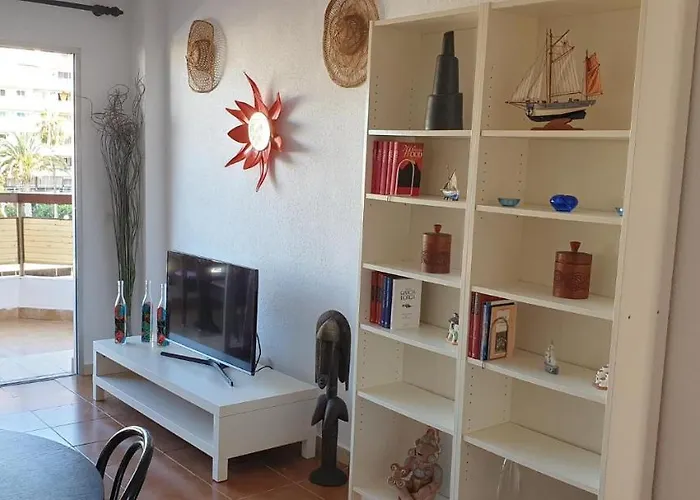 Jardines Canarios 2 * לוס כריסטיאנוס